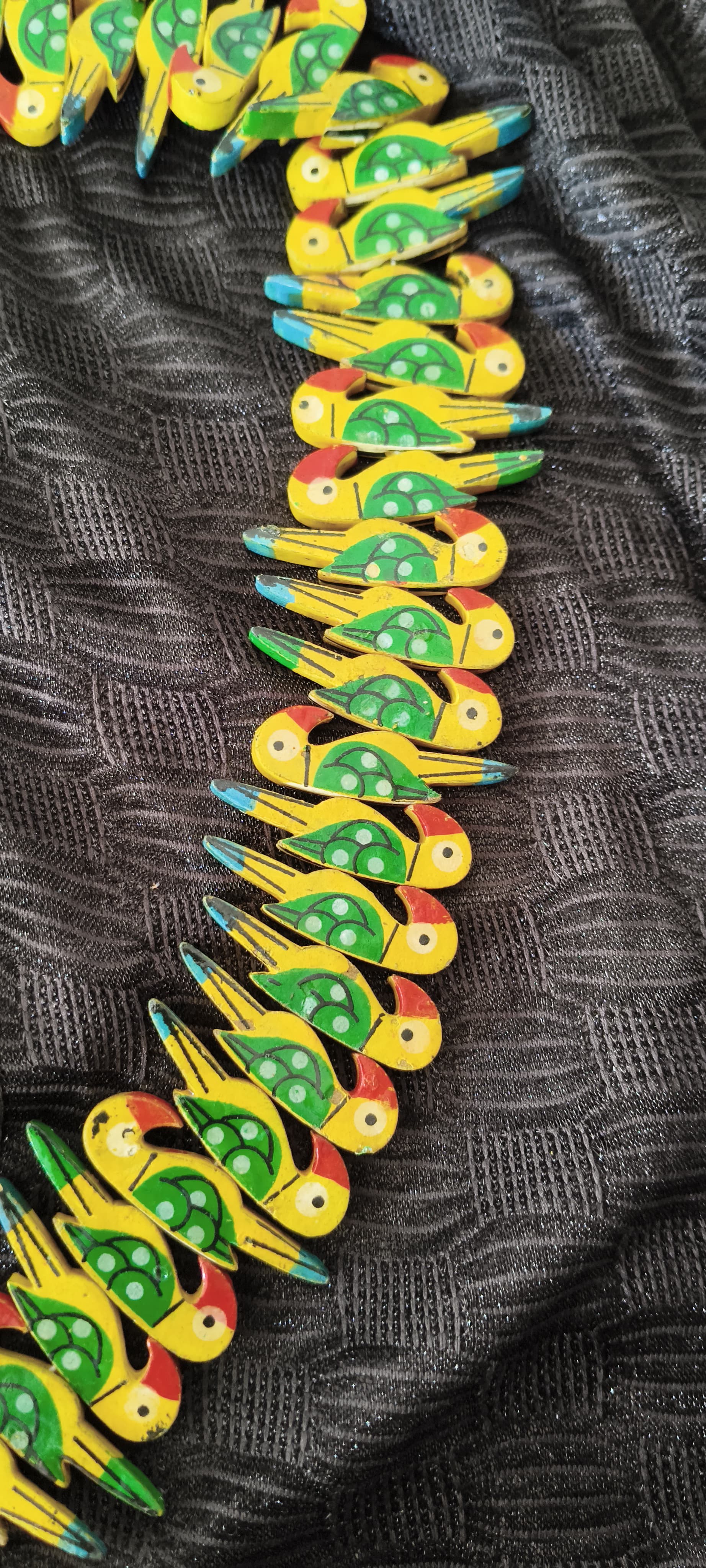 Traditional Wooden Parrot Wall Décor