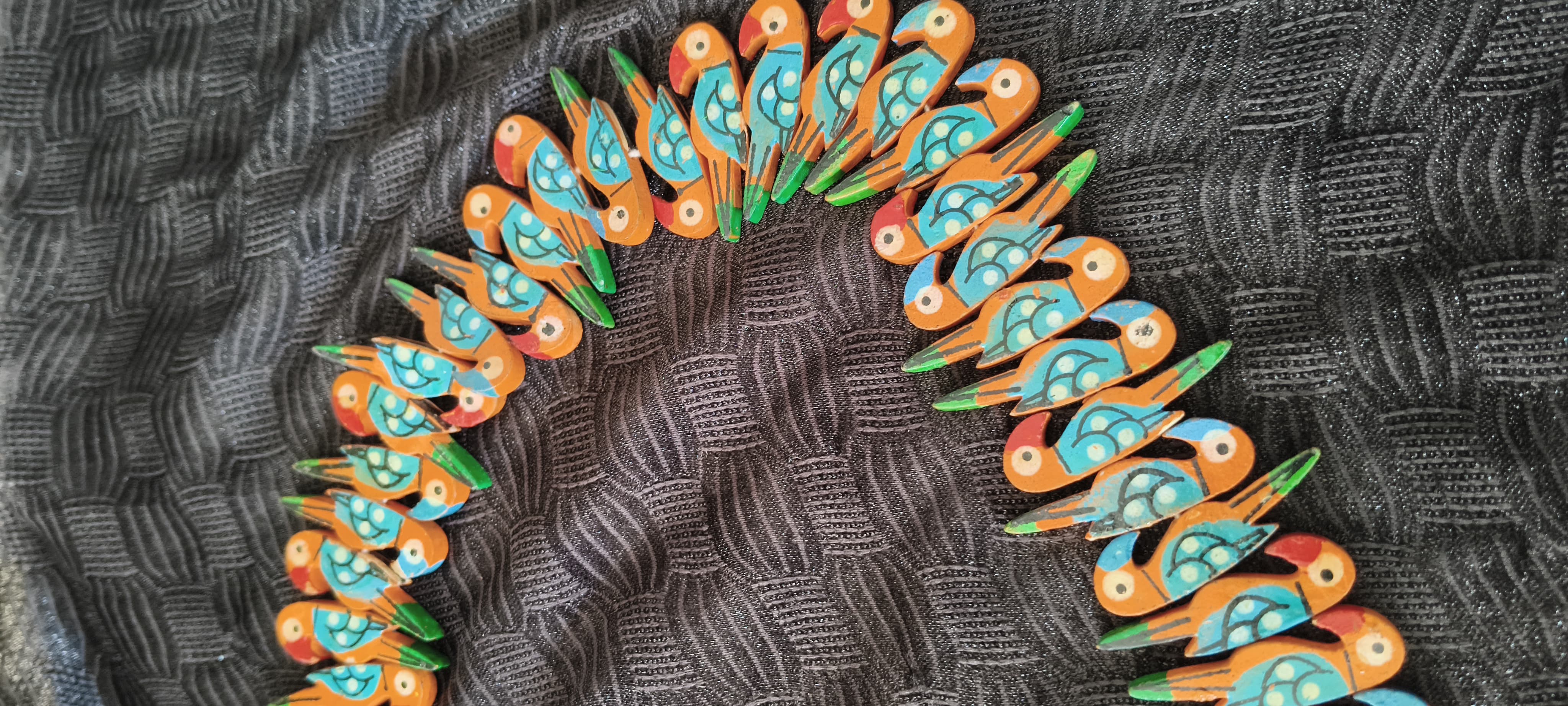Traditional Wooden Parrot Wall Décor