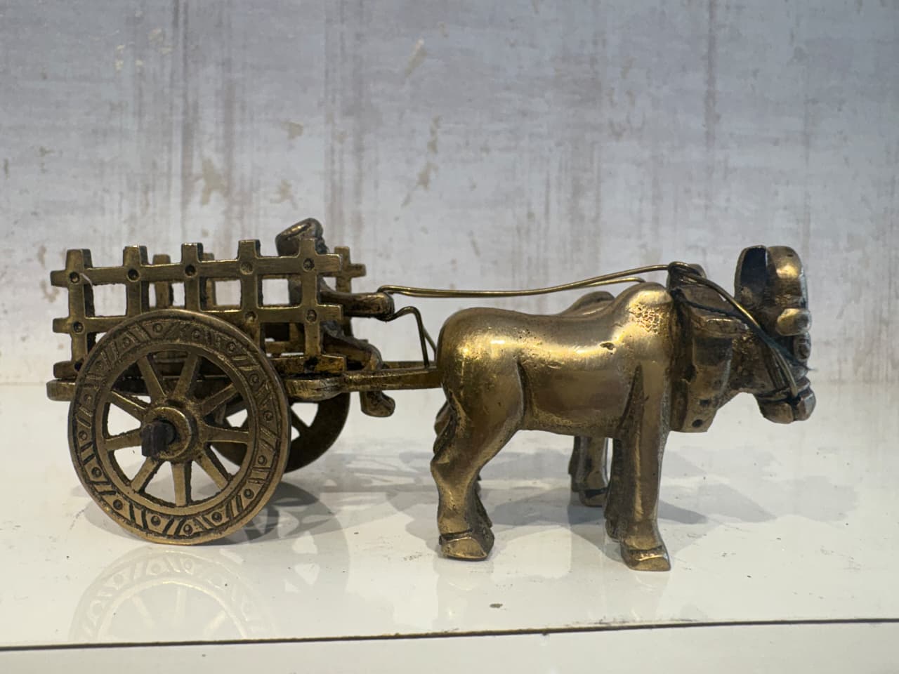 Brass Bullock Cart Figurine with Covered Canopy | Traditional Home Decor Showpiece