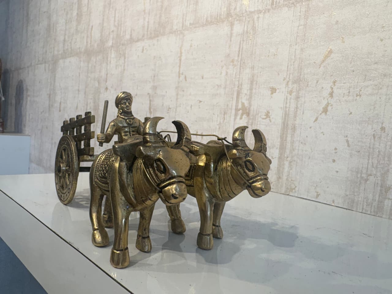 Brass Bullock Cart Figurine with Covered Canopy | Traditional Home Decor Showpiece