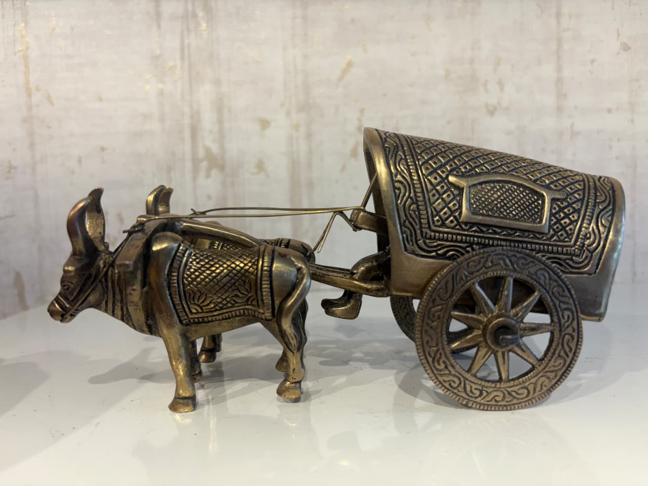 Brass Bullock Cart Figurine with Covered Canopy | Traditional Home Decor Showpiece