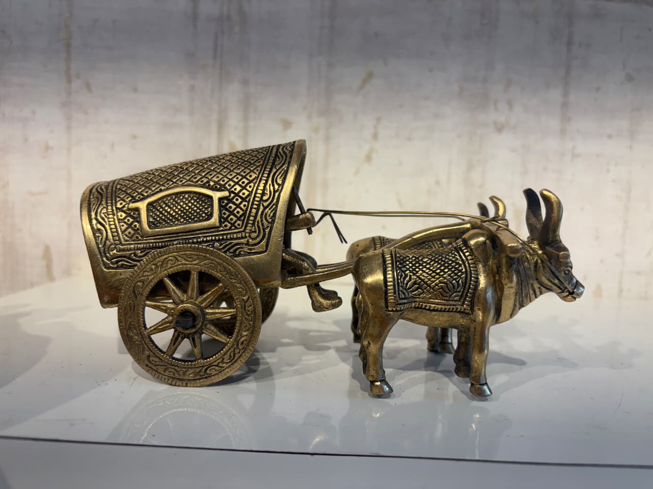 Brass Bullock Cart Figurine with Covered Canopy | Traditional Home Decor Showpiece