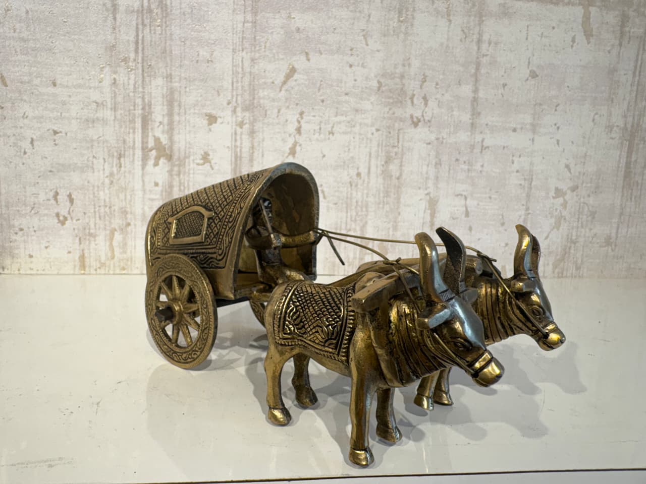 Brass Bullock Cart Figurine with Covered Canopy | Traditional Home Decor Showpiece