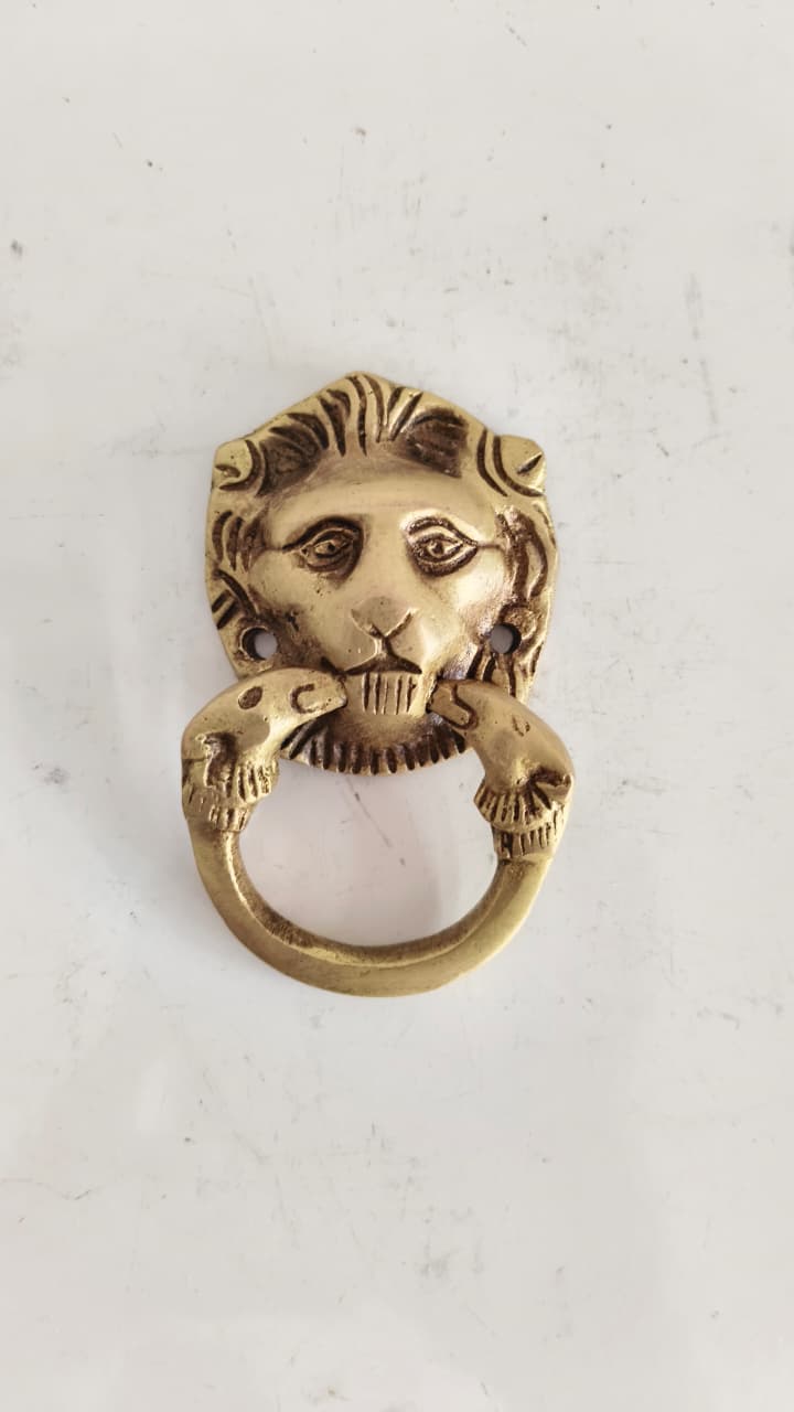 Majestic Brass Lion Head Door Knocker - Vintage Style Pull Handle