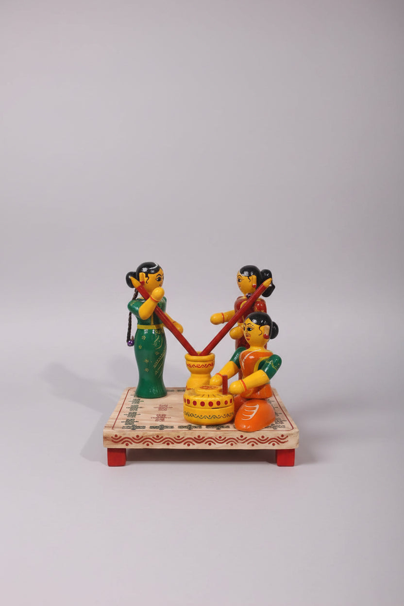 Etikoppaka Lacquer Village Scene - Traditional Women and Pot Diorama   Etikoppaka Lacquerware