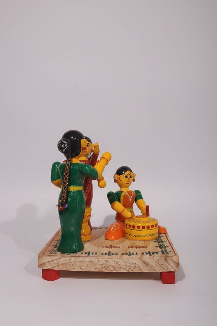 Etikoppaka Lacquer Village Scene - Traditional Women and Pot Diorama   Etikoppaka Lacquerware