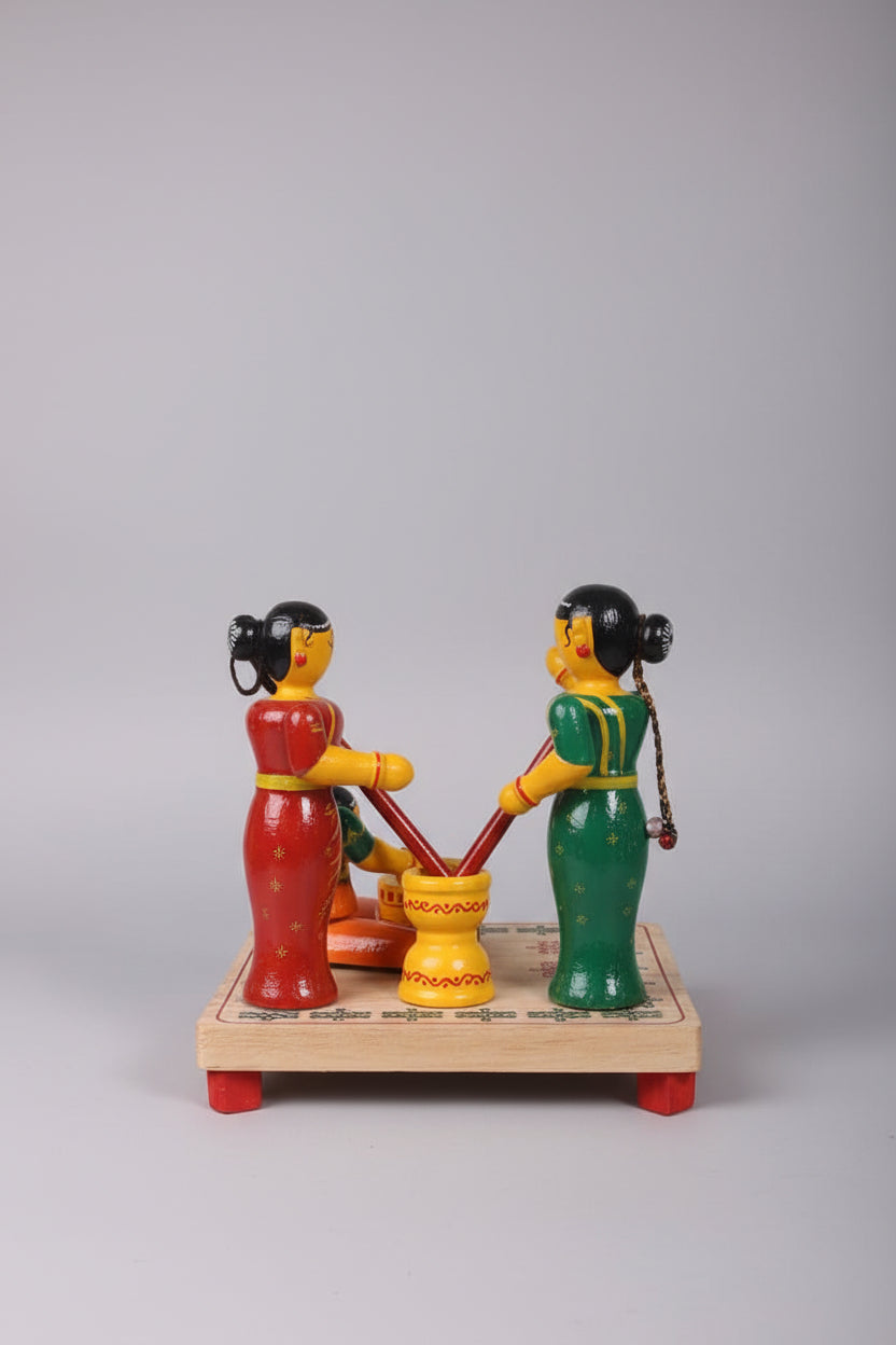 Etikoppaka Lacquer Village Scene - Traditional Women and Pot Diorama   Etikoppaka Lacquerware