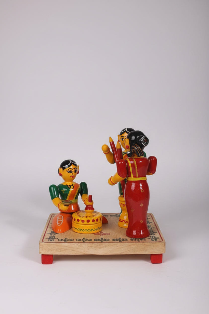 Etikoppaka Lacquer Village Scene - Traditional Women and Pot Diorama   Etikoppaka Lacquerware