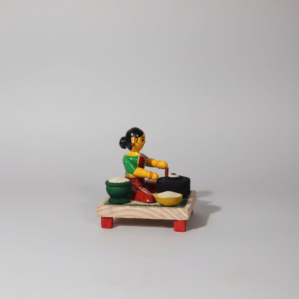 Etikoppaka Wooden Toy - The Traditional Woman Grinding Grains   Etikoppaka Lacquerware